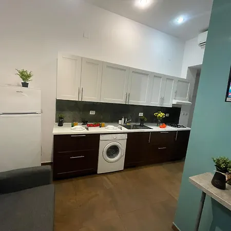 1 Bdrm In Old Town Apartment Bukarest