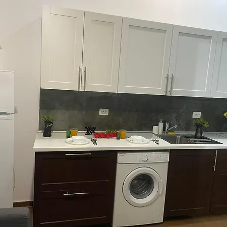 Apartment 1 Bdrm In Old Town Bucharest